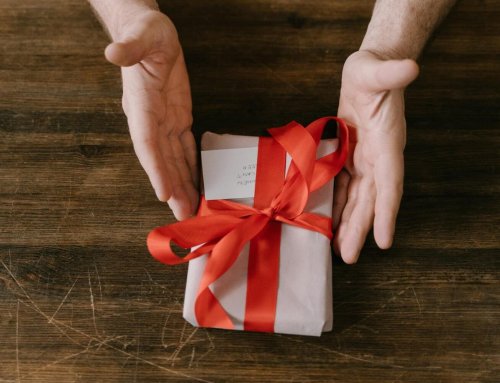 Tax-free Trivial Benefits for limited companies: A guide to employee gifts and rewards